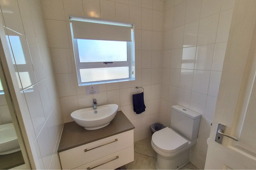 4 Bedroom Property for Sale in Oceanview Heights Western Cape